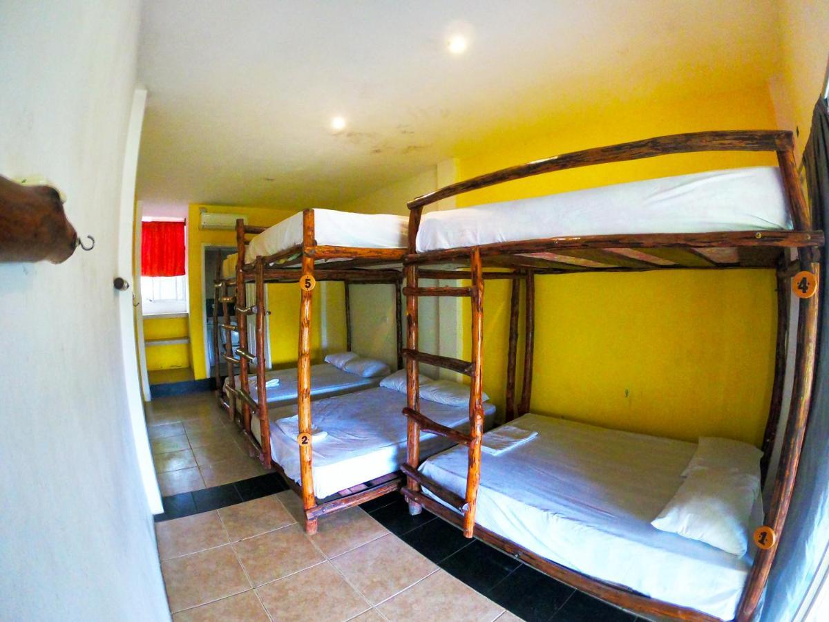 Kiwi Suites Hostel Montañita Exteriér fotografie