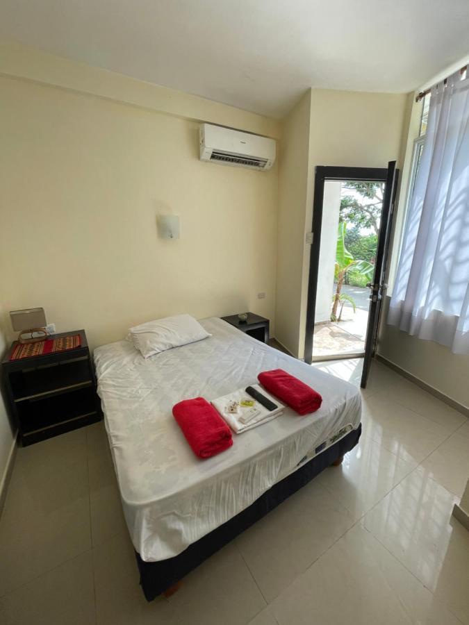 Kiwi Suites Hostel Montañita Exteriér fotografie
